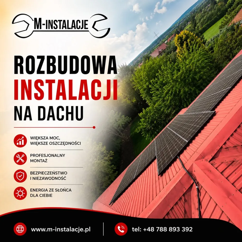 Rozbudowana instalacja fotowoltaiczna na czerwonym dachu