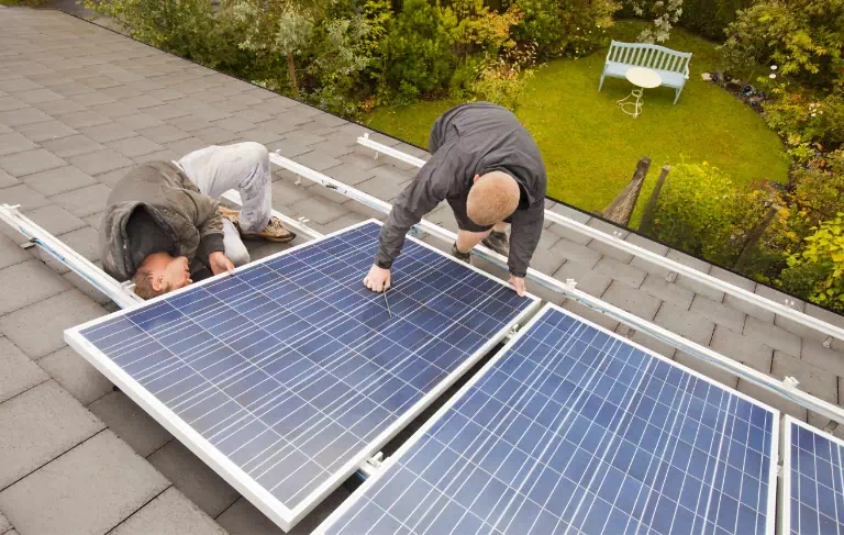 Magazyn energii zarządzający zużyciem prądu